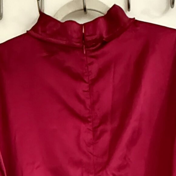 Satiny Sleek Blouse with Pearl Mock Neck Long Sleeves Size Large - Picture 5 of 9